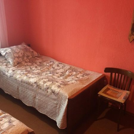 Red House Hatis Katnakhpyur ภายนอก รูปภาพ
